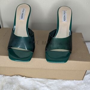 Steve Madden Green Vinyl Heel Size 8